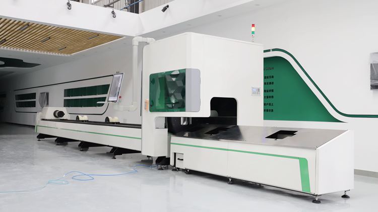 cnc laser pipe cutting machine