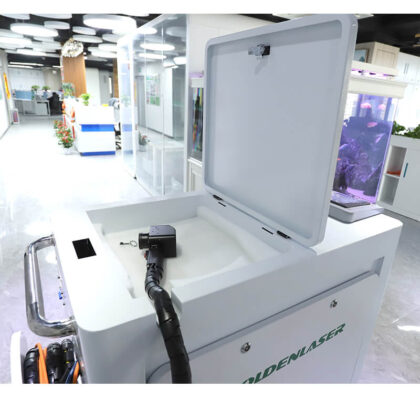 handheld fiber laser cleaning machine