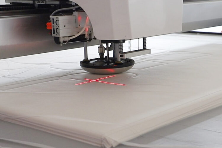 textile cutting machine